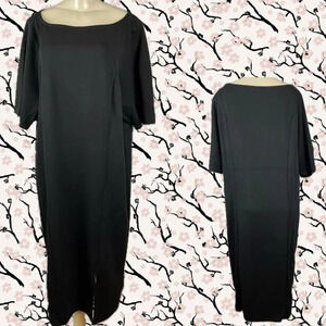 Torrid Plus 6 Black Round Neck Slit Front Half Sleeve Form-Fitting Midi Dress